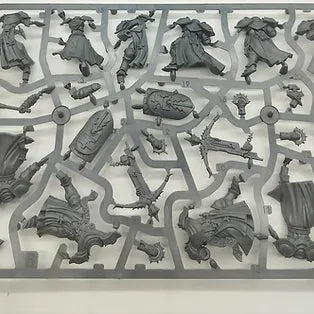 Stormcast Eternals -3 Sequitars, 2 Castigators New On Sprue