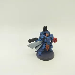 Space Marine Captain with Power Fist (Limited Edition)