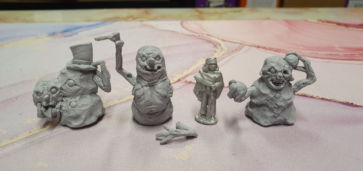 Zombie Snowmen (3)