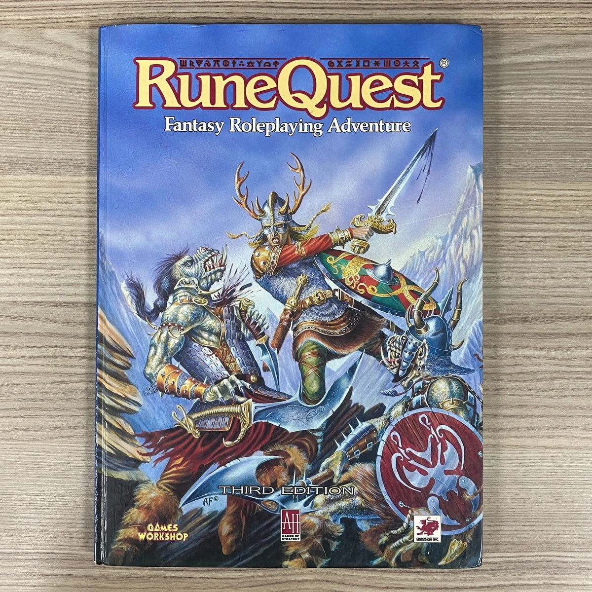 (SECOND HAND) RuneQuest 3rd Edition